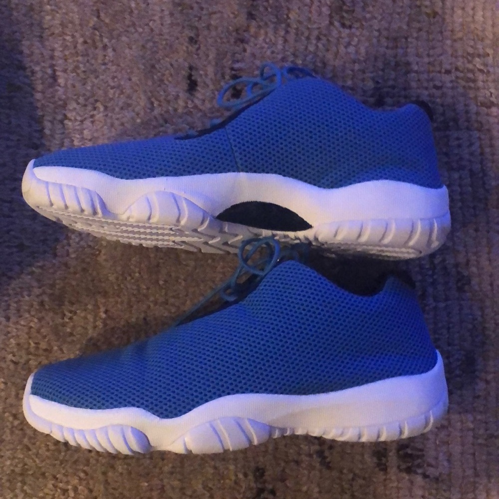 Size 10 Nike air Jordan future low blue brand new